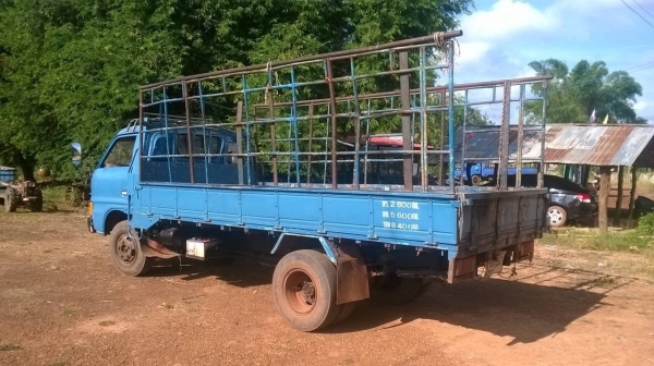 ขาย 6 ล้อ ISUZU KS 110 สภาพพร้อมใช้งาน คัสซีสวยตลอดเส้น เครื่อง 4BD1 ฝาขาว 110 แรงม้า เกียร์ดี เบรคดี ทะเบียนพร้อมโอน ราคาต่อรองได้ครับ