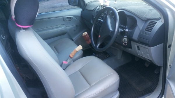 ขาย Toyota Hilux vigo 3.0 D-4D กระบะตอนเดียว ราคาคุยกันได้