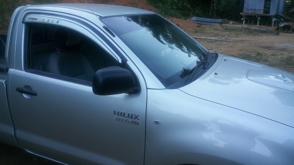 ขาย Toyota Hilux vigo 3.0 D-4D กระบะตอนเดียว ราคาคุยกันได้