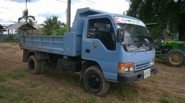 ขาย 6 ล้อดั้ม NPR 120 ปี 45 คัสซีสวยตลอดเส้น เครื่อง 4HF1 120 แรงม้าฝาขาว ช่วงล่างดี ดั้มสวย ทะเบียนพร้อมโอนครับ ขาย 6 ล้อดั้ม NPR 120 ปี 45 คัสซีสวยตลอดเส้น เครื่อง 4HF1 120 แรงม้าฝาขาว ช่วงล่างดี ดั้มสวย ทะเบียนพร้อมโอนครับ