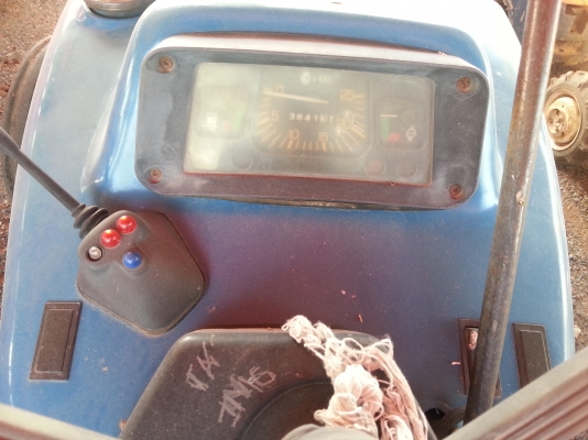 ขายรถไถ FORD 6610แท้ เก่านอกสภาพดี เก็บสีแล้ว อุปกรณ์ครบ พร้อมทำงาน ขายรถไถ FORD 6610แท้ เก่านอกสภาพดี เก็บสีแล้ว อุปกรณ์ครบ พร้อมทำงาน