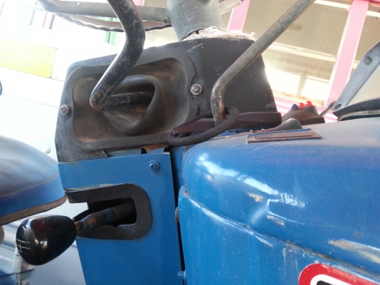 ขายรถไถ FORD 6610แท้ เก่านอกสภาพดี เก็บสีแล้ว อุปกรณ์ครบ พร้อมทำงาน ขายรถไถ FORD 6610แท้ เก่านอกสภาพดี เก็บสีแล้ว อุปกรณ์ครบ พร้อมทำงาน