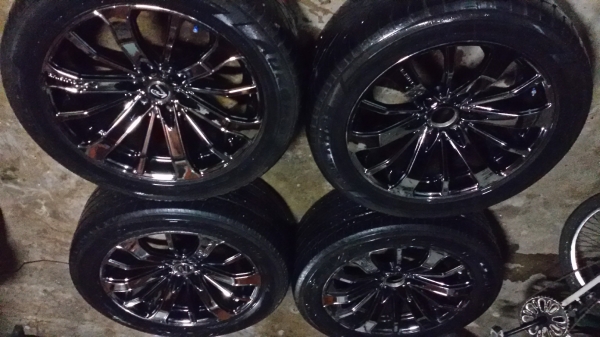 ขายแม็ค 20  15000 รวมยางด้วย