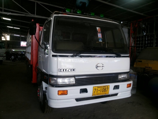 ขายรถ10ล้อยาว7.2เมตร ติดเครนพร้อมที่่คีบเหล็ก ขายรถ10ล้อยาว7.2เมตร ติดเครนพร้อมที่่คีบเหล็ก