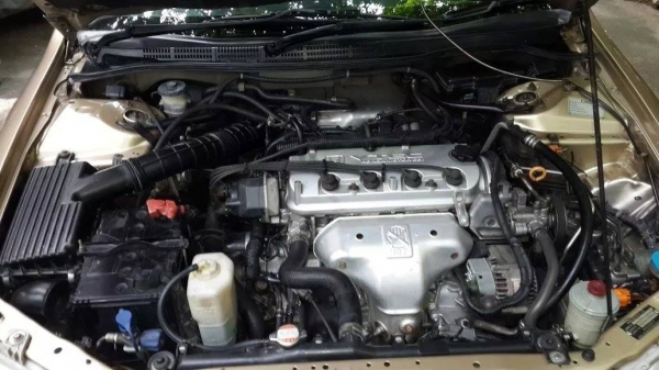 เครื่องVtec 2300 ติดแก๊สngv หัวฉีด ประกันชั้น1 วิริยะสีสวยมากสีแห้งช้านกแก้วทั้งคันรถมาดูรถที่บ้าน