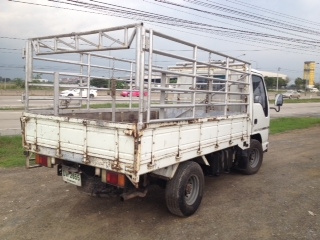 ขายรถอีซุซุ 4 ล้อใหญ่ไม่ติดเวลา NKR เครื่องยนต์ 100แรงม้า กระบะยาว 3.1 ม. สนใจติดต่อ 080-4477814 พีรพงษ์ ขายรถอีซุซุ 4 ล้อใหญ่ไม่ติดเวลา NKR เครื่องยนต์ 100แรงม้า กระบะยาว 3.1 ม. สนใจติดต่อ 080-4477814 พีรพงษ์