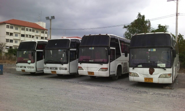 ขายรถบัสแอร์ไฟฟ้า ยาว 9.50 เมตร ช่วงล่างแหนบ 5 คัน ถุงลม 5 คัน ราคาเหมารวม 10 คัน 3 ล้าน