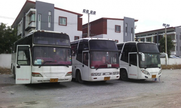 ขายรถบัสแอร์ไฟฟ้า ยาว 9.50 เมตร ช่วงล่างแหนบ 5 คัน ถุงลม 5 คัน ราคาเหมารวม 10 คัน 3 ล้าน