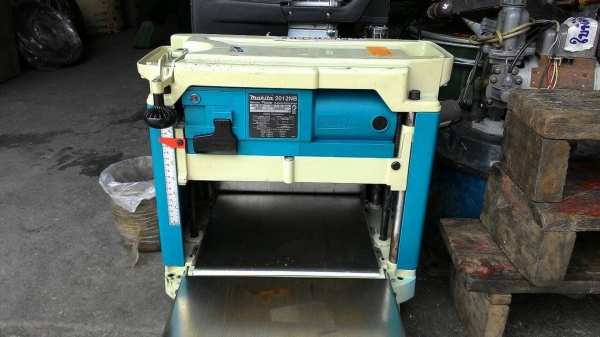 ขายกบเเท่นสวยมาก มากีต้า 2012 จัดส่งได้ครับ