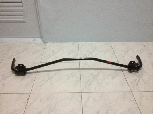 ขายกันโคลงหน้า e30 สภาพดี ราคา750บาท โทร0924462525โส