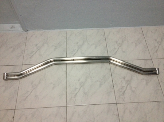 ขายค้ำโช๊คหน้า เป็นสแตนเลสทั้งเส้น ใส่e30 ของตามรูป ราคา1200บาท โทร0924462525โส