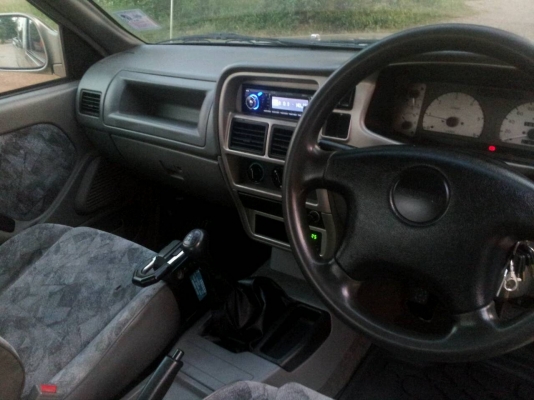 Isuzu Dragon Eye ปี (02) สวย พร้อมใช้ Isuzu Dragon Eye ปี (02) สวย พร้อมใช้