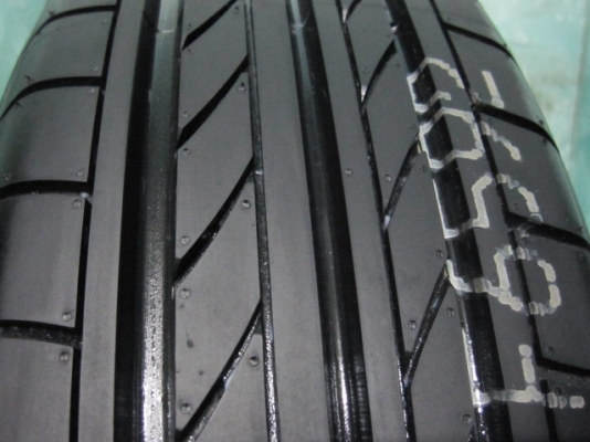 ขายยางติดรถป้ายแดง Honda City ยางปี 14 ขนาด 175 65R 15 ถอดจากศูนย์