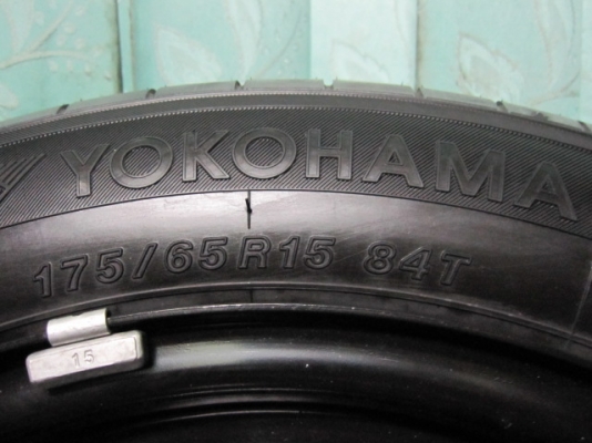 ขายยางติดรถป้ายแดง Honda City ยางปี 14 ขนาด 175 65R 15 ถอดจากศูนย์