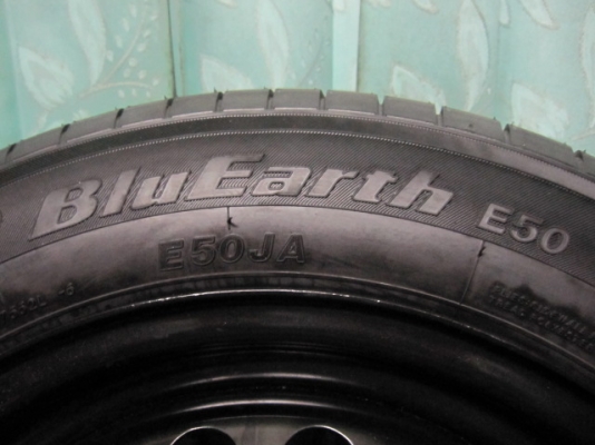 ขายยางติดรถป้ายแดง Honda City ยางปี 14 ขนาด 175 65R 15 ถอดจากศูนย์