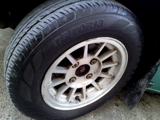 ขาย 626 ux ซีดาน เครื่องดีสีได้แอร์เย็นLPGภาษีสค.58ปีหน้ายาวไป