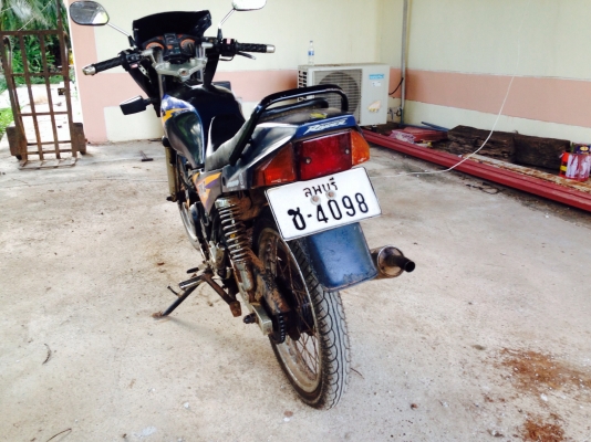 ขายRxz135cc ราคา 3500 บาท ขายRxz135cc ราคา 3500 บาท