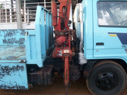 รถบรรทุกติดเครนพร้อมใช้งานครับ รถห้างครับnkr