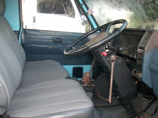 รถบรรทุกติดเครนพร้อมใช้งานครับ รถห้างครับnkr