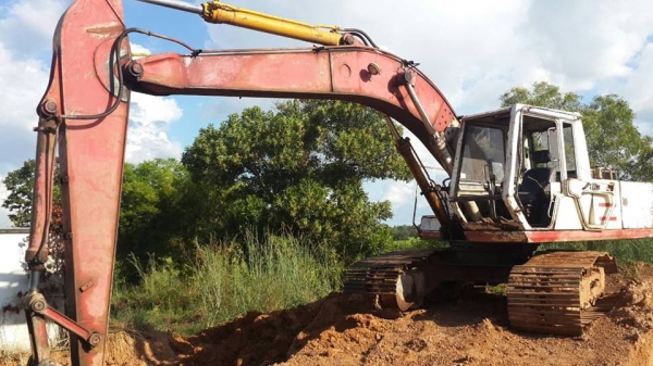 ขายแบคโค SUMITOMO 200 ปั้มK3V เครื่องดี ช่วงล่างแน่น เอวแน่น 2800F2 ทำงานเร็ว สภาพพร้อมใช้งาน สนใจโทร 090-8588220คุณนะ ID:narong498 หรือwww.truck.in.th/498 FB:ณรงค์ ซื้อขายรถมือสอง(เว็บไซต์ส่วนตัว) ขายแบคโค SUMITOMO 200 ปั้มK3V เครื่องดี ช่วงล่างแน่น เอวแน่น 2800F2 ทำงานเร็ว สภาพพร้อมใช้งาน สนใจโทร 090-8588220คุณนะ ID:narong498 หรือwww.truck.in.th/498 FB:ณรงค์ ซื้อขายรถมือสอง(เว็บไซต์ส่วนตัว)