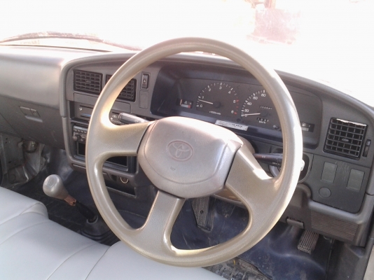 ขาย โตโยต้า ไมตี้เอ๊กซ์ หัวเดียว ปี 98 พร้อมประกันชั้น 1 ขาย โตโยต้า ไมตี้เอ๊กซ์ หัวเดียว ปี 98 พร้อมประกันชั้น 1