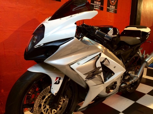 T&amp;T BIKE RAMA2 ขายด่วนเพียง 67500 ฿ HONDA VFR 400NC30 ปี96 ทะเบียนแท้ ๆ โอนทุกขนส่งป้าย กทม.เลขตอง777