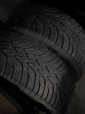 265/60R18 AURORA RADIAL RH08  ปี 2012 ชุด 4 เส้น  TEL.081-427-3941