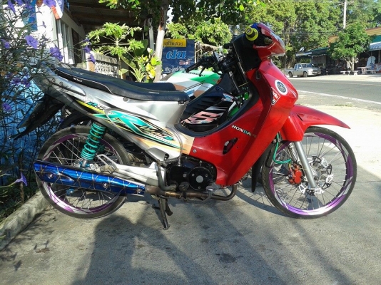 เวฟ 125 กุญแจนิรภัยไมล์สาย  11500 บาท