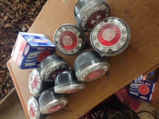 ขายไฟรถบรรทุก