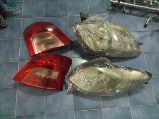 ไฟหน้าไฟท้ายยาริส yaris ปี 08