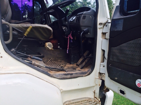 (ขายเงินดาวน์หรือสด)10ล้อดั้ม320แรง ปี*50 CWM454M..03004XX สภาพสวย..พร้อมใช้