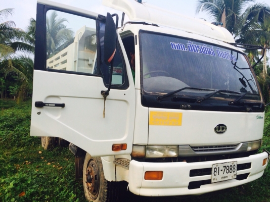 (ขายเงินดาวน์หรือสด)10ล้อดั้ม320แรง ปี*50 CWM454M..03004XX สภาพสวย..พร้อมใช้