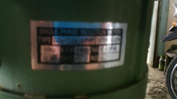 แท่นเจาะ สภาพสวย สีเดิม ๆ พร้อมใช้งานไฟบ้าน 5,000