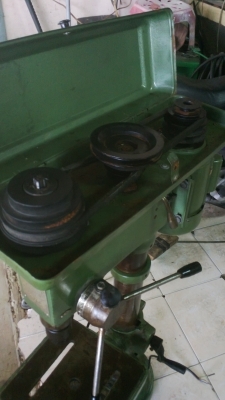 แท่นเจาะ สภาพสวย สีเดิม ๆ พร้อมใช้งานไฟบ้าน 5,000