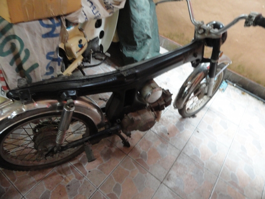 ขาย  honda s 90 ราคา4900 บาท ไม่รวมส่งนะคับ