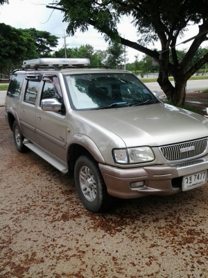 ขาย isuzu adventure ปี 2002 รถครอบครัวพร้อมใช้