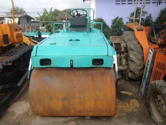 ขายรถบด สถาพดี พร้อมใช้งาน มีระบบสั่นสะเทือน 3.5ตัน ราคาต่อรอง
