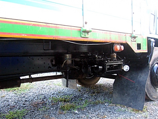 หกล้อใหญ่ สวย ๆ  เปลี่ยนยางหน้าใหม่อีก 1 คู่ครับ