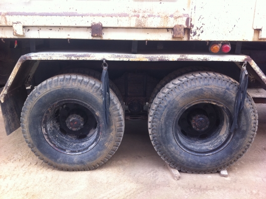 HINO 227 ดั้ม เครื่อง EM100-220 แรงม้า สภาพเดิมๆ กระบะสามมิตร ยางเต็ม พร้อมใช้งาน ทะเบียนพร้อมโอน