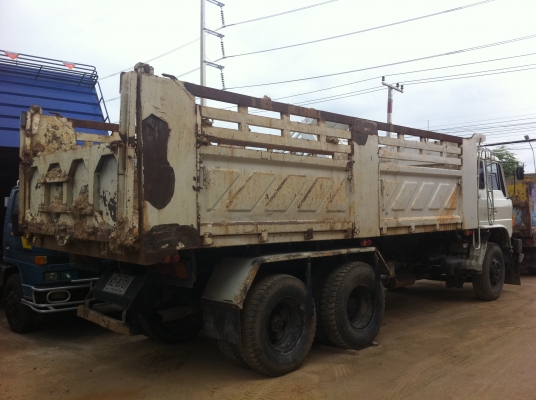 HINO 227 ดั้ม เครื่อง EM100-220 แรงม้า สภาพเดิมๆ กระบะสามมิตร ยางเต็ม พร้อมใช้งาน ทะเบียนพร้อมโอน