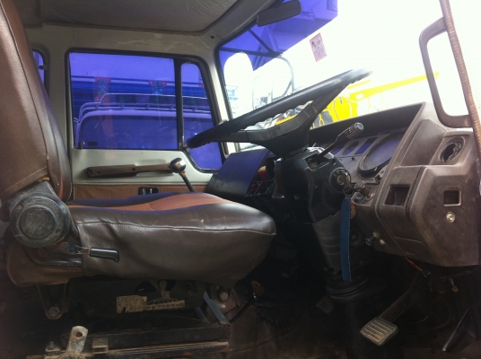 HINO 227 ดั้ม เครื่อง EM100-220 แรงม้า สภาพเดิมๆ กระบะสามมิตร ยางเต็ม พร้อมใช้งาน ทะเบียนพร้อมโอน