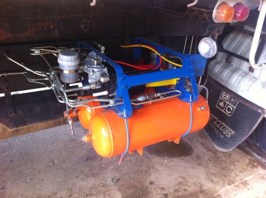 HINO 227 ดั้ม เครื่อง EM100-220 แรงม้า สภาพเดิมๆ กระบะสามมิตร ยางเต็ม พร้อมใช้งาน ทะเบียนพร้อมโอน