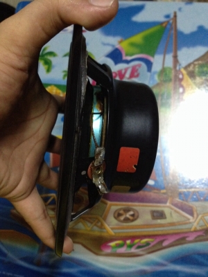 ลำโพงติดรถยนต์ Dynaudio รุ่นเก่าพร้อมแหลมจานเสียงดีรายละเอียดดี