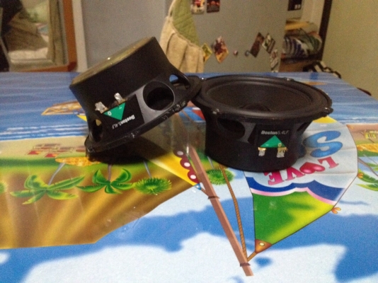 ลำโพงติรถยนต์Boston pro series 5.4 รุ่นท๊อปสภาพสวยเสียงดีรายละเอียดดีมากใสๆ