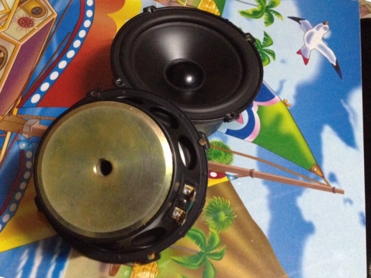 ลำโพงติรถยนต์Boston pro series 5.4 รุ่นท๊อปสภาพสวยเสียงดีรายละเอียดดีมากใสๆ