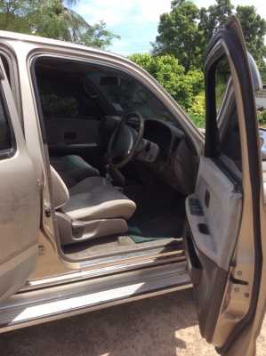 ขายT0YOTA D4D 4D 4WD ปี03 เครื่อง2500 สภาพสวยเดิมๆ รถวิ่ง19×,××× ขาย 265,000 บาท ศุภากร 081-4252943 ขายT0YOTA D4D 4D 4WD ปี03 เครื่อง2500 สภาพสวยเดิมๆ รถวิ่ง19×,××× ขาย 265,000 บาท ศุภากร 081-4252943