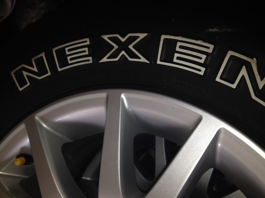 ต้องการขายล้อแม็กปาเจโร่ ขอบ 17 พร้อมยาง 265 65 17 ปี 12 ยางยังนิ่ม