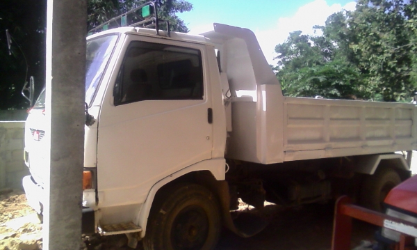 ขายรถดั้ม 6 ล้อ สวย พร้อมใช้งาน ขายรถดั้ม 6 ล้อ สวย พร้อมใช้งาน