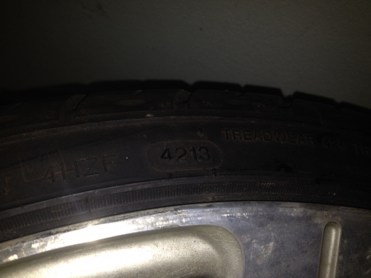 ต้องการขายยาง 225 35 20 สัปดาห์ที่ 42 ปี 13 ต้องการขายยาง 225 35 20 สัปดาห์ที่ 42 ปี 13