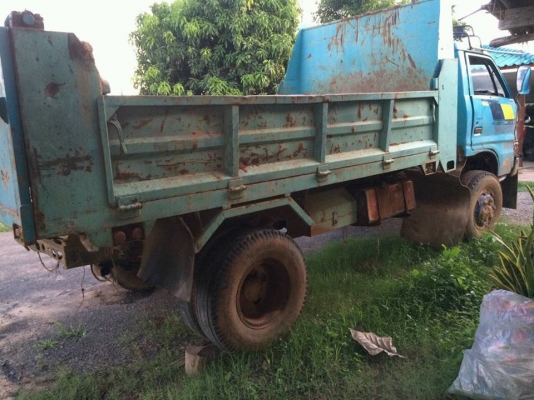 **350,000 บ.ต่อรอง**ขาย6ล้อดั้ม5คิว ISUZU KS วางเครื่อง 4HF1-120แรงฝาดำ(ลงเล่ม) เครื่องดีแรงดี เกียร์สั้นสาย ช่วงล่างFหน้า-หลัง คัสซีมีปะ1แผล สโลวกลาง กระบะดั้มเหล็ก5ตัน3.60ม.ยิงหน้าสภาพดี พื้นดีข้างดี หัวเก๋งโอเค มีผุหน่อย ภายในคอนโซลพอได้ พ.ธรรมดา ยาง8.